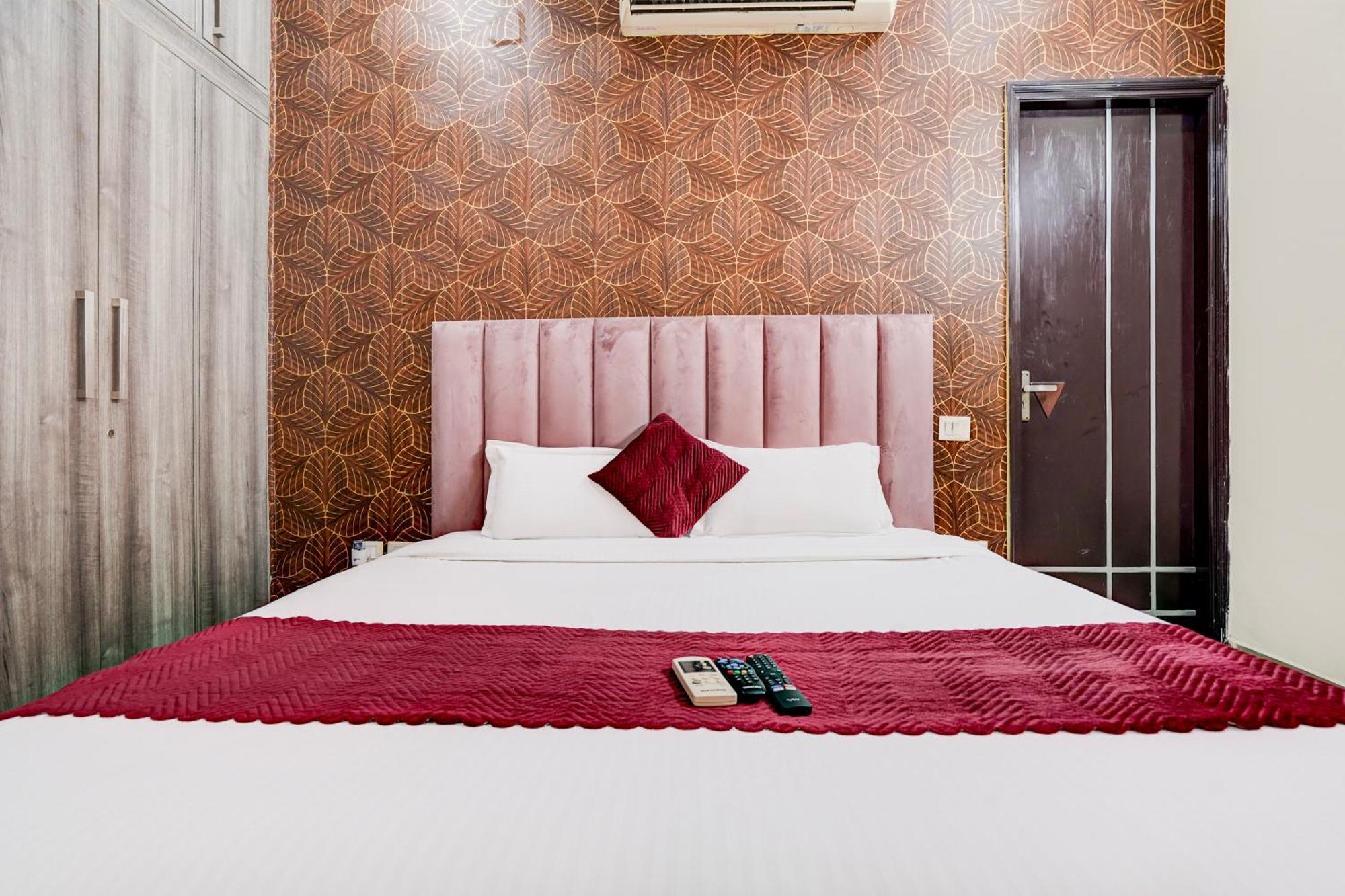 Fabexpress Next Home Gurgaon Eksteriør billede